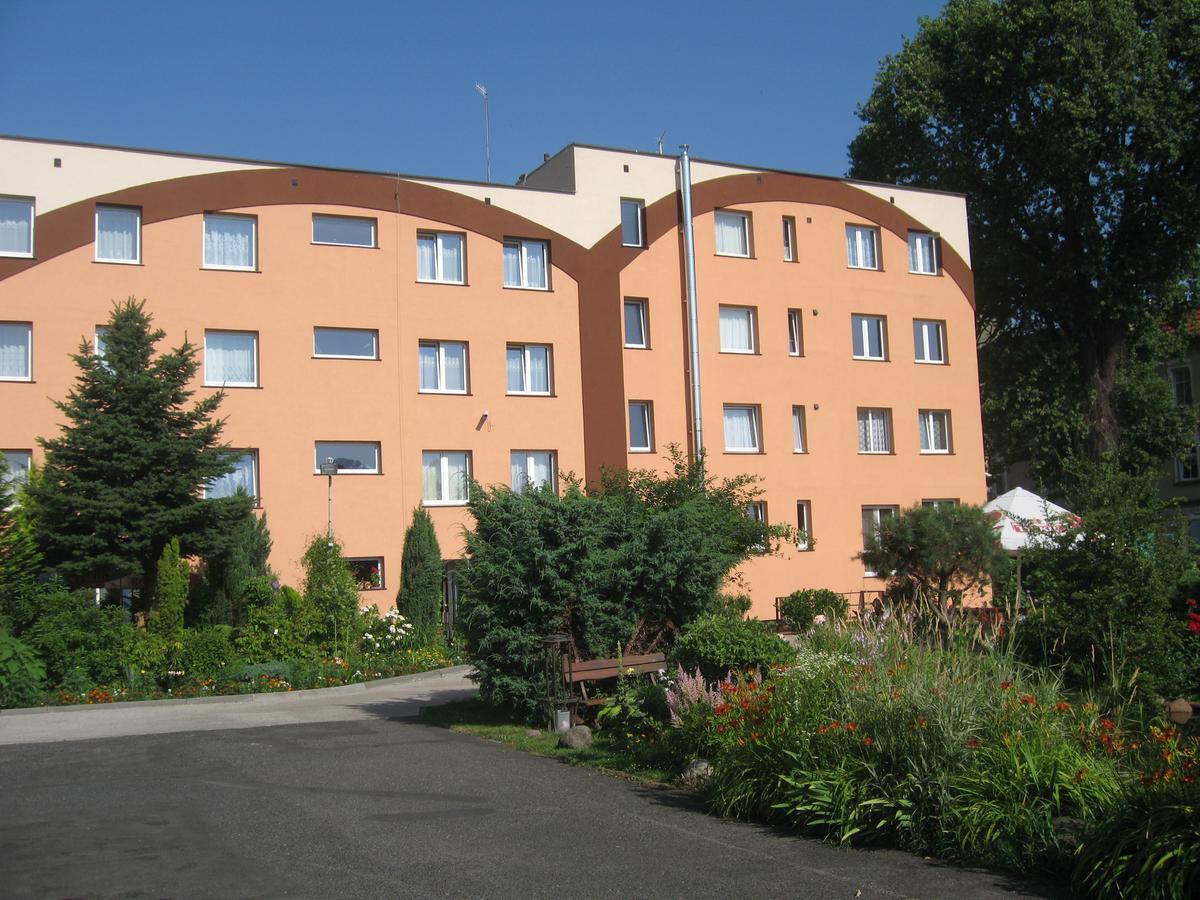 Hotel Pod Debem Chocianow Zewnętrze zdjęcie